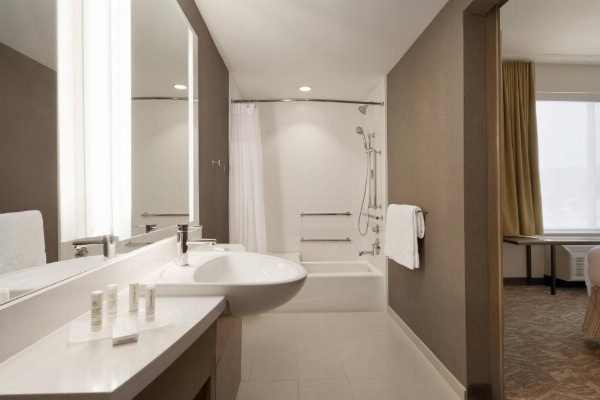 SpringHill Suites by Marriott Allentown Bethlehem/Center Valley image 42